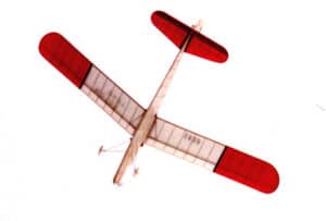 Elektrifiziertes MOTOR-BABY im Überflug